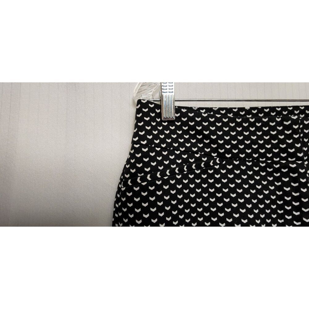 APT 9 Women's Pants Black White Geometric Cropped Flat Front Stretch Size 10 - Picture 5 of 8